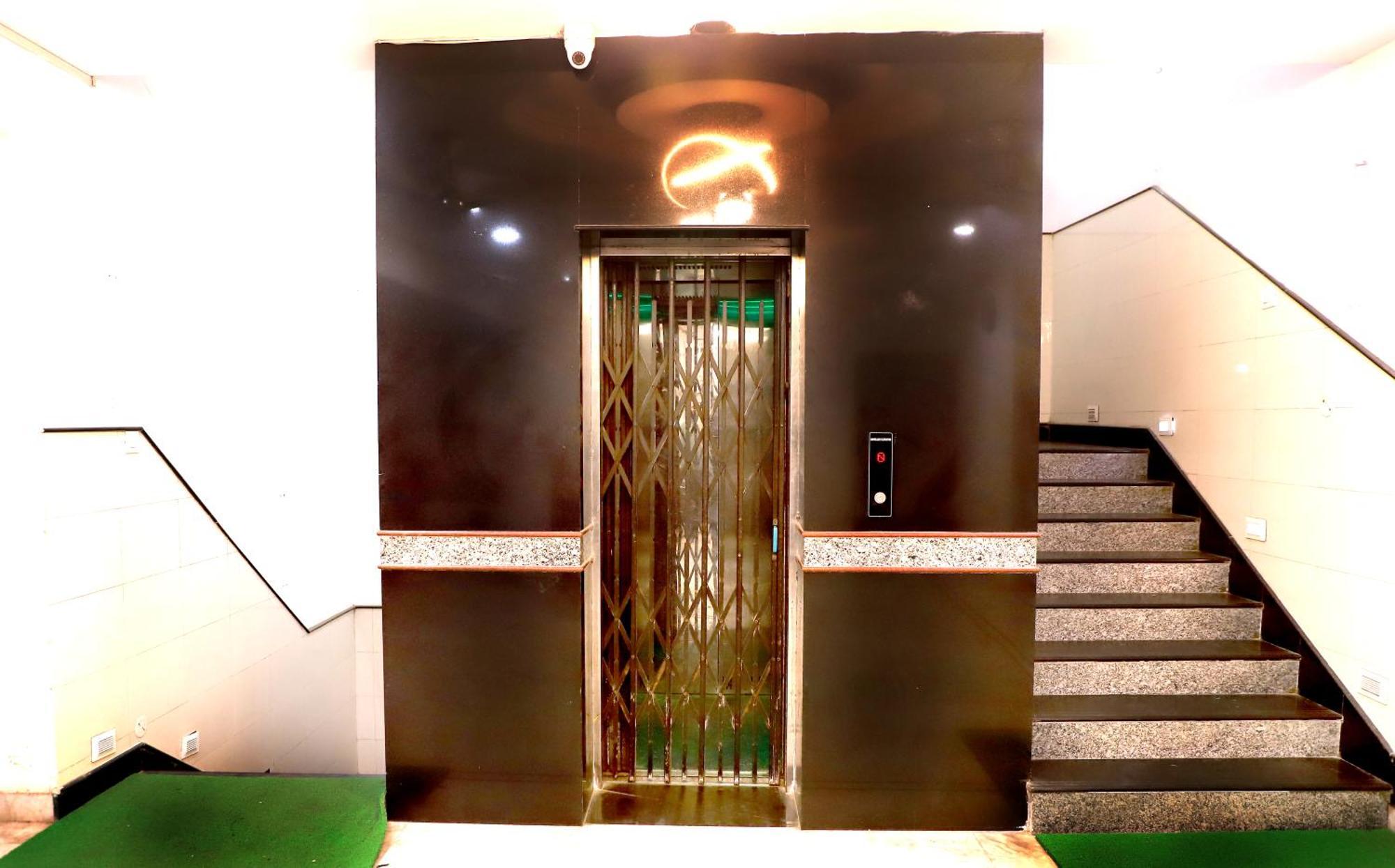 Hotel River View Khagaria ภายนอก รูปภาพ